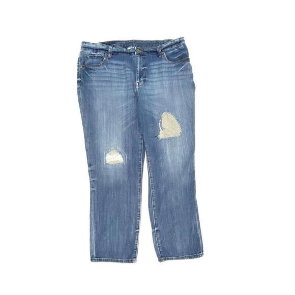 Time And Tru Straight Leg Patch Distressed Women's size 16 Blue Denim Jeans - Picture 1 of 3